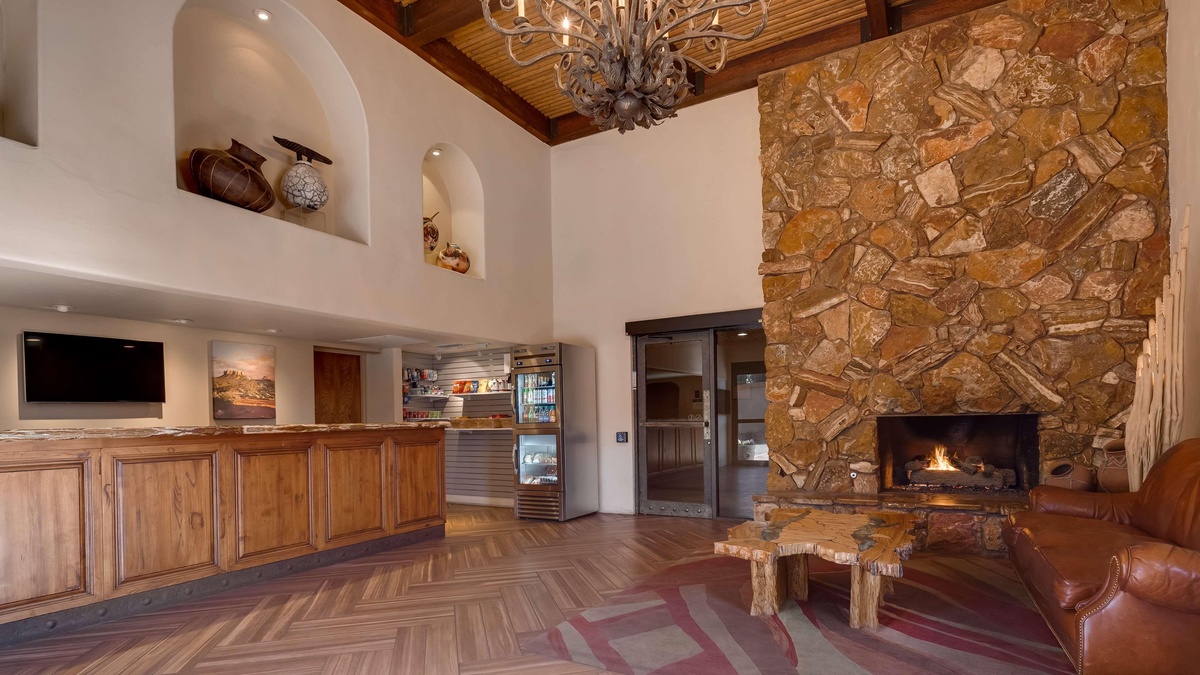 Best Western Plus Arroyo Roble Hotel & Creekside Villas Седона Экстерьер фото